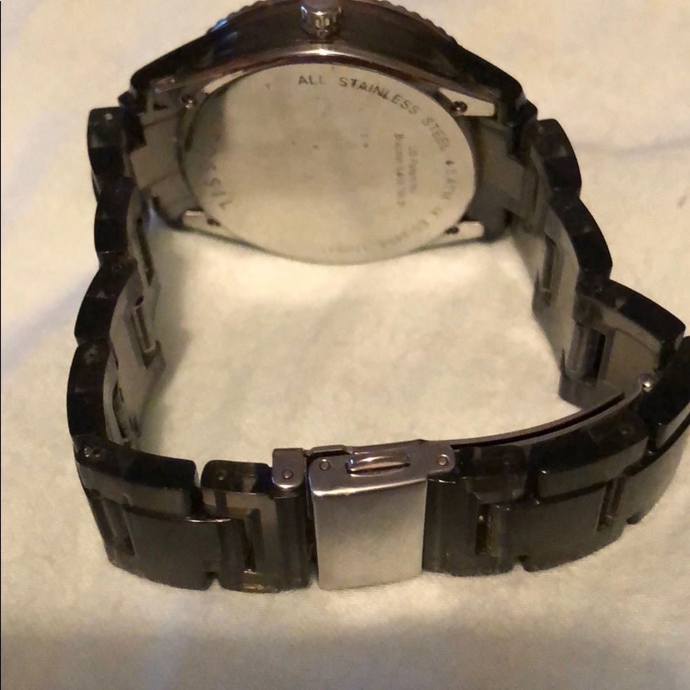 Watch - Picture 2 of 2